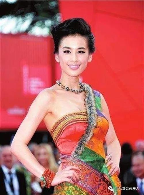 杨子选11.19克拉钻戒希望追回黄圣依